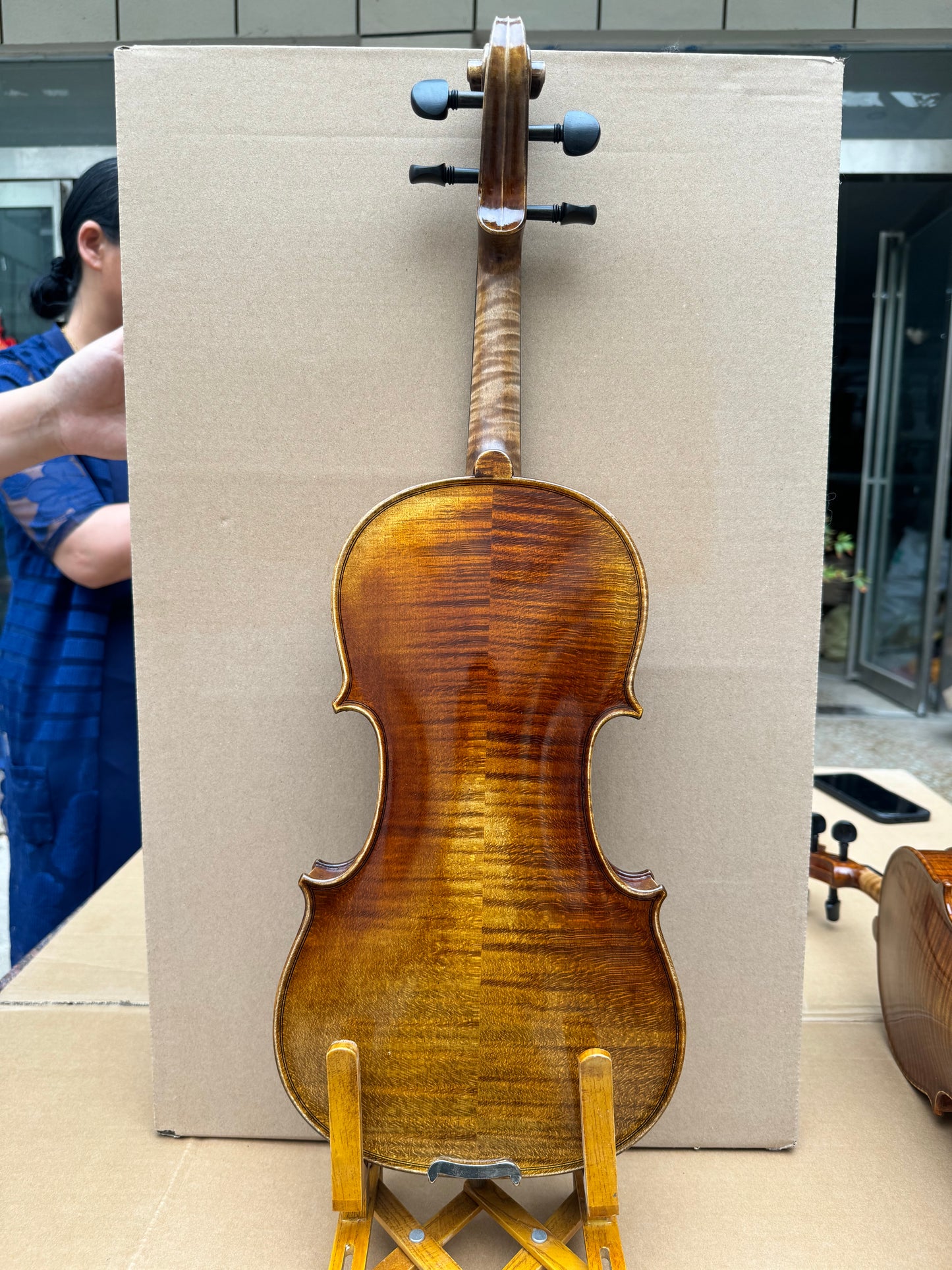 Surpass Musica professional 4/4 handmade violin solid spruce top maple back spirit varnish sweet sound, ready to play