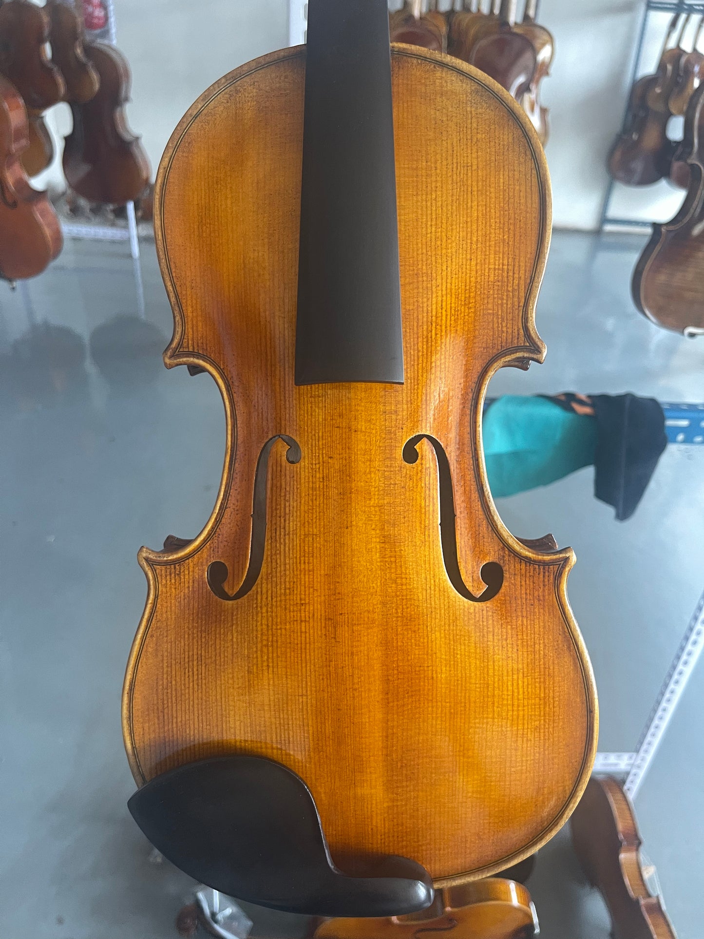 SurpassMusica full size handmade violin aged spruce and maple quality Bridge,strings,chinrest,ready to play 6-18-6