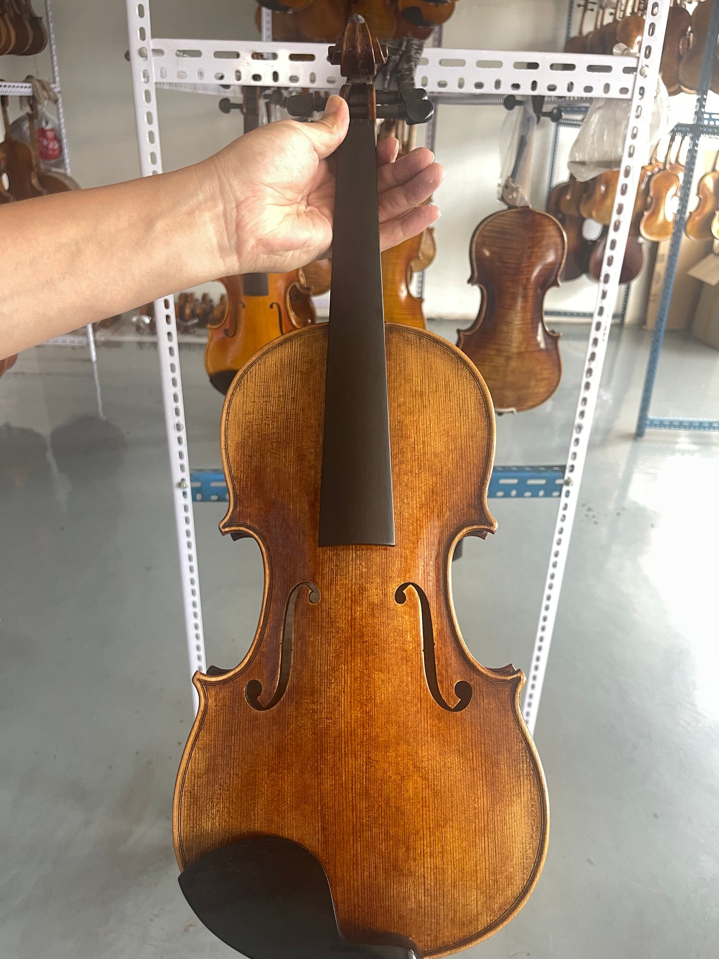 Quality 4/4 hanmade violin sweet sound solid spruce and maple strings bridge