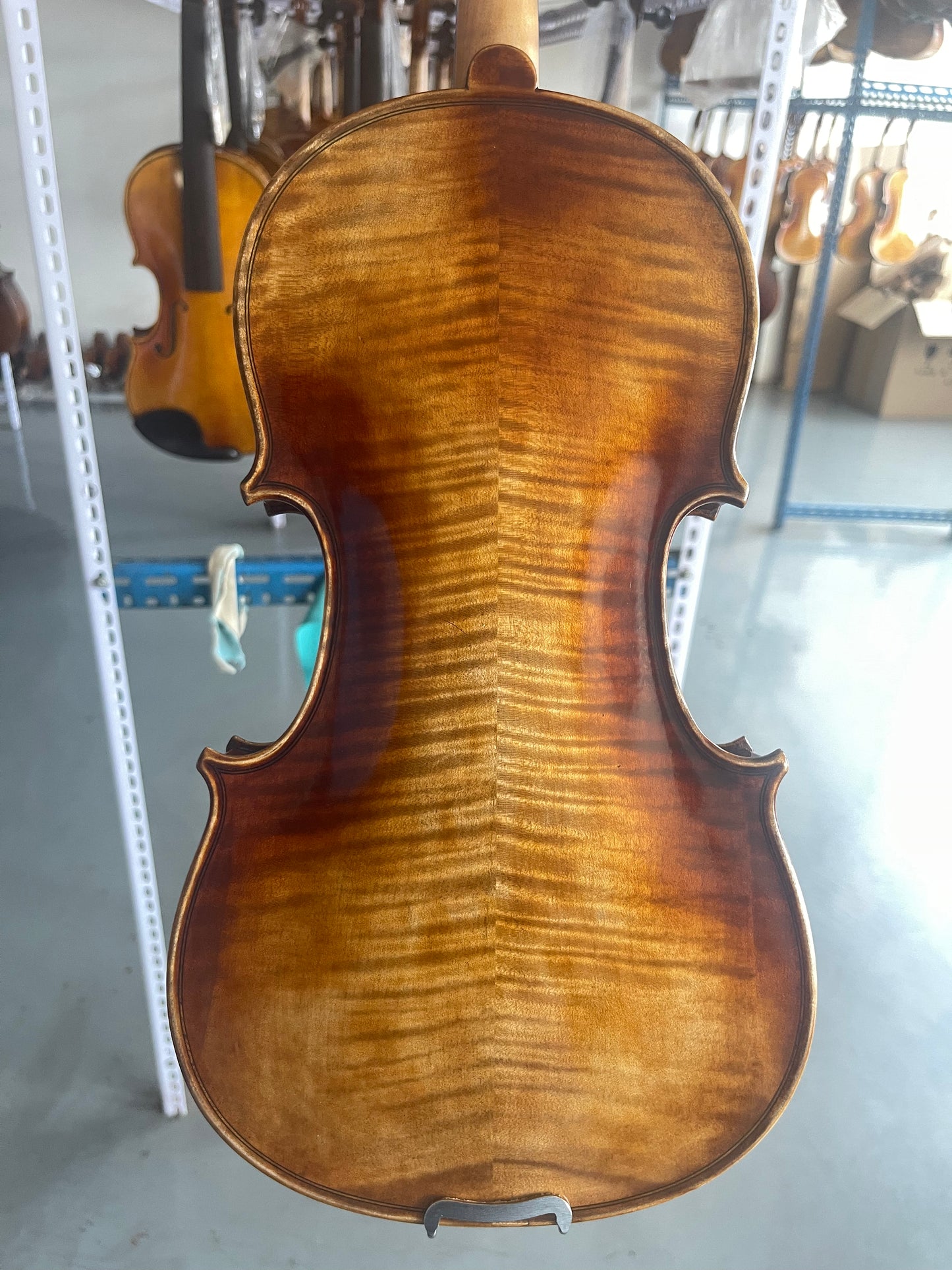 Solid spruce and maple4/4 hanmade violin ready to play strings bridge Stadivari model bright sound