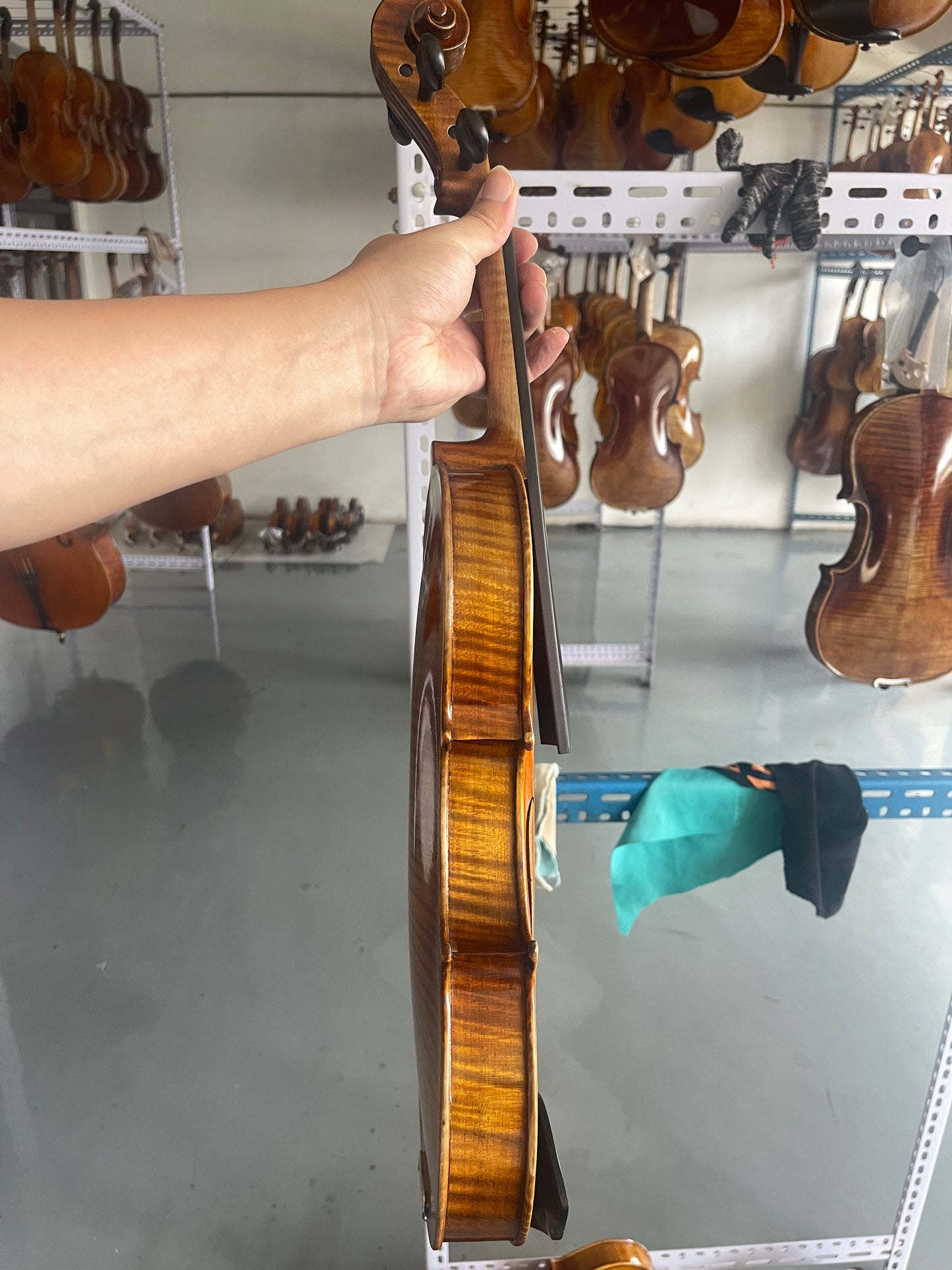 SurpassMusica full size handmade violin aged spruce and maple quality Bridge,strings,chinrest,ready to play 6-18-6