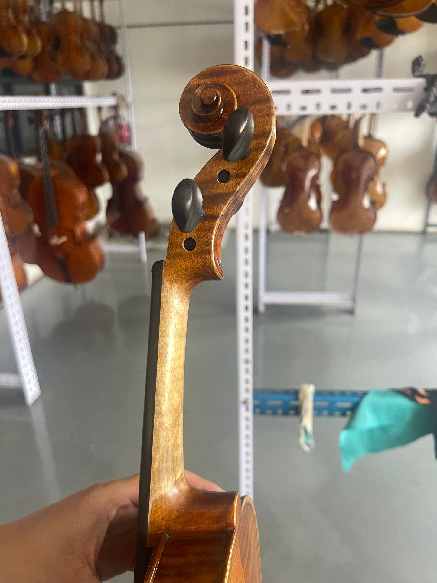 SurpassMusica full size handmade violin aged spruce and maple quality Bridge,strings,chinrest,ready to play 6-18-6
