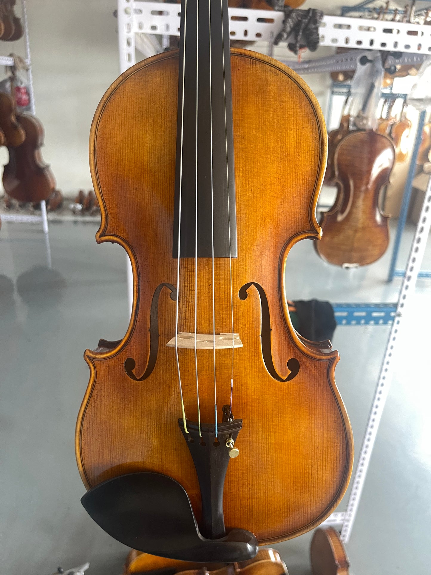 SurpassMusica 4/4 handmade violin aged spruce and maple sweet sound Stradivari model