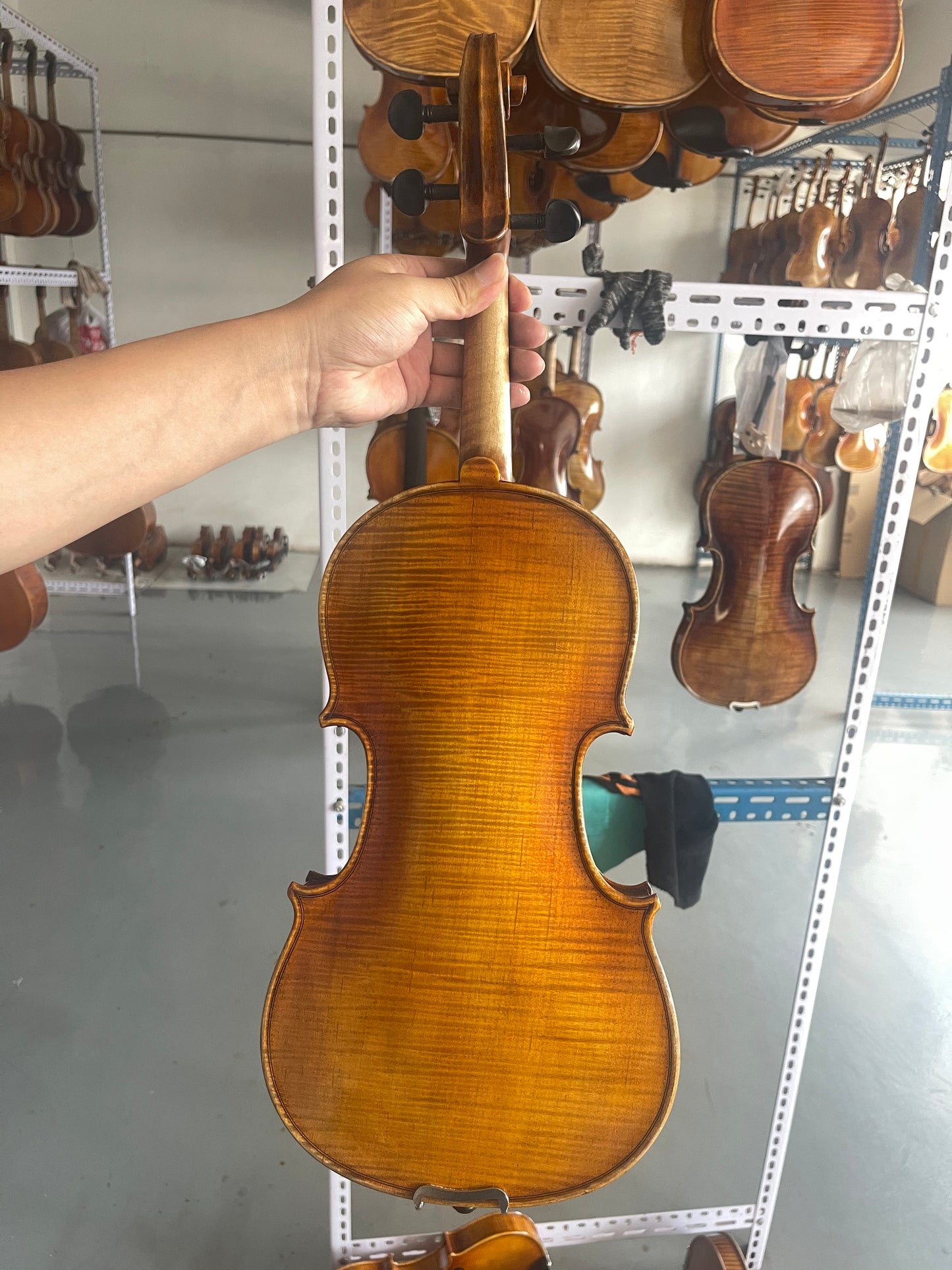 SurpassMusica 4/4 handmade violin aged spruce and maple sweet sound Stradivari model
