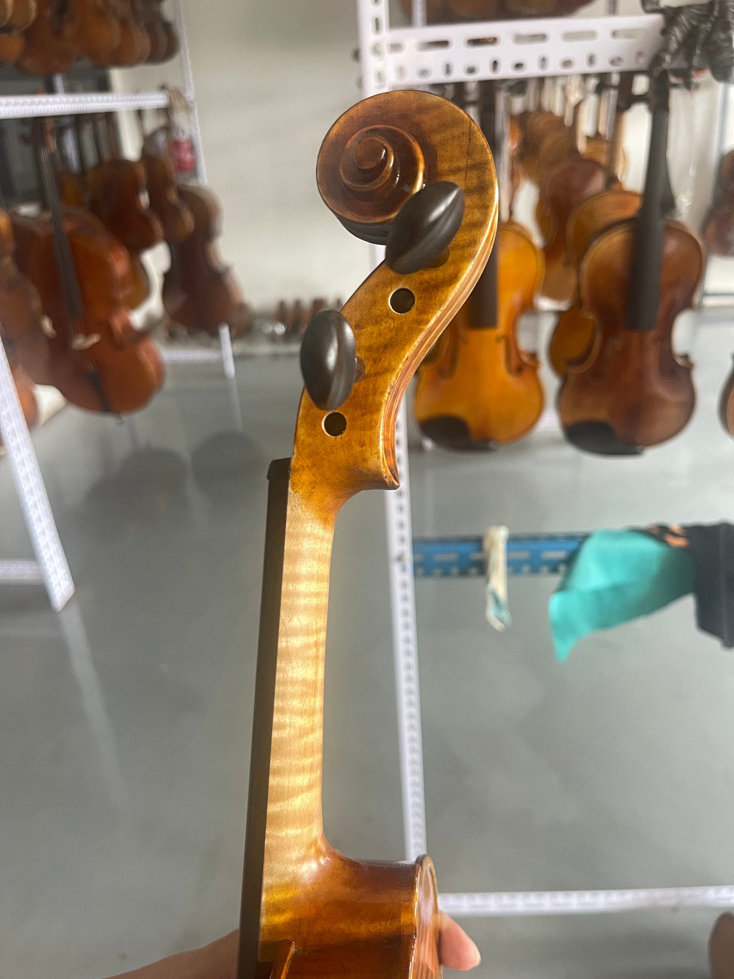 SurpassMusica full size handmade violin solid spruce and one piece maple back ,strings,bridge case are included