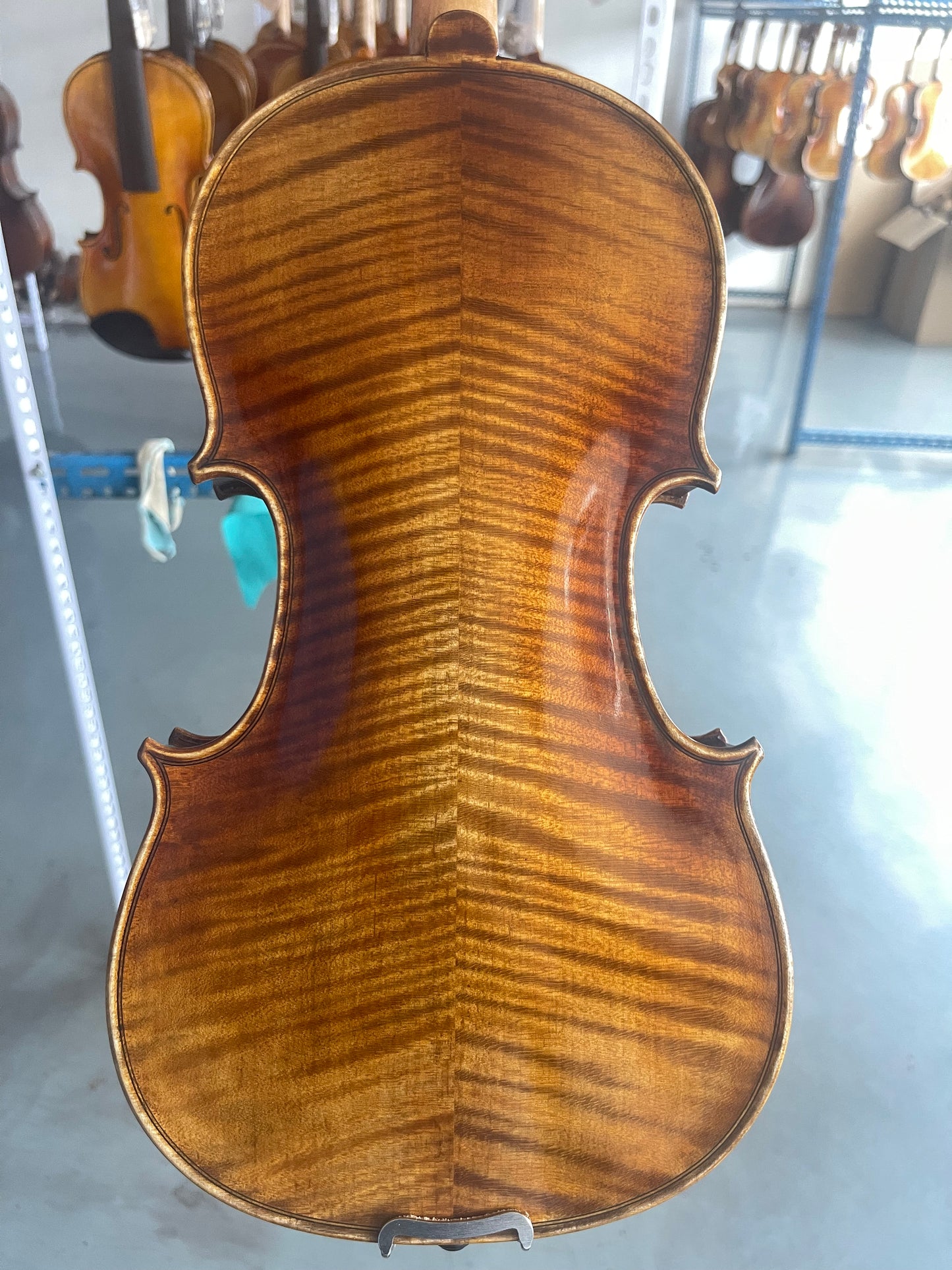 Fine 4/4 hanmade violin solid spruce and maple strings bridge sweet sound ready to play