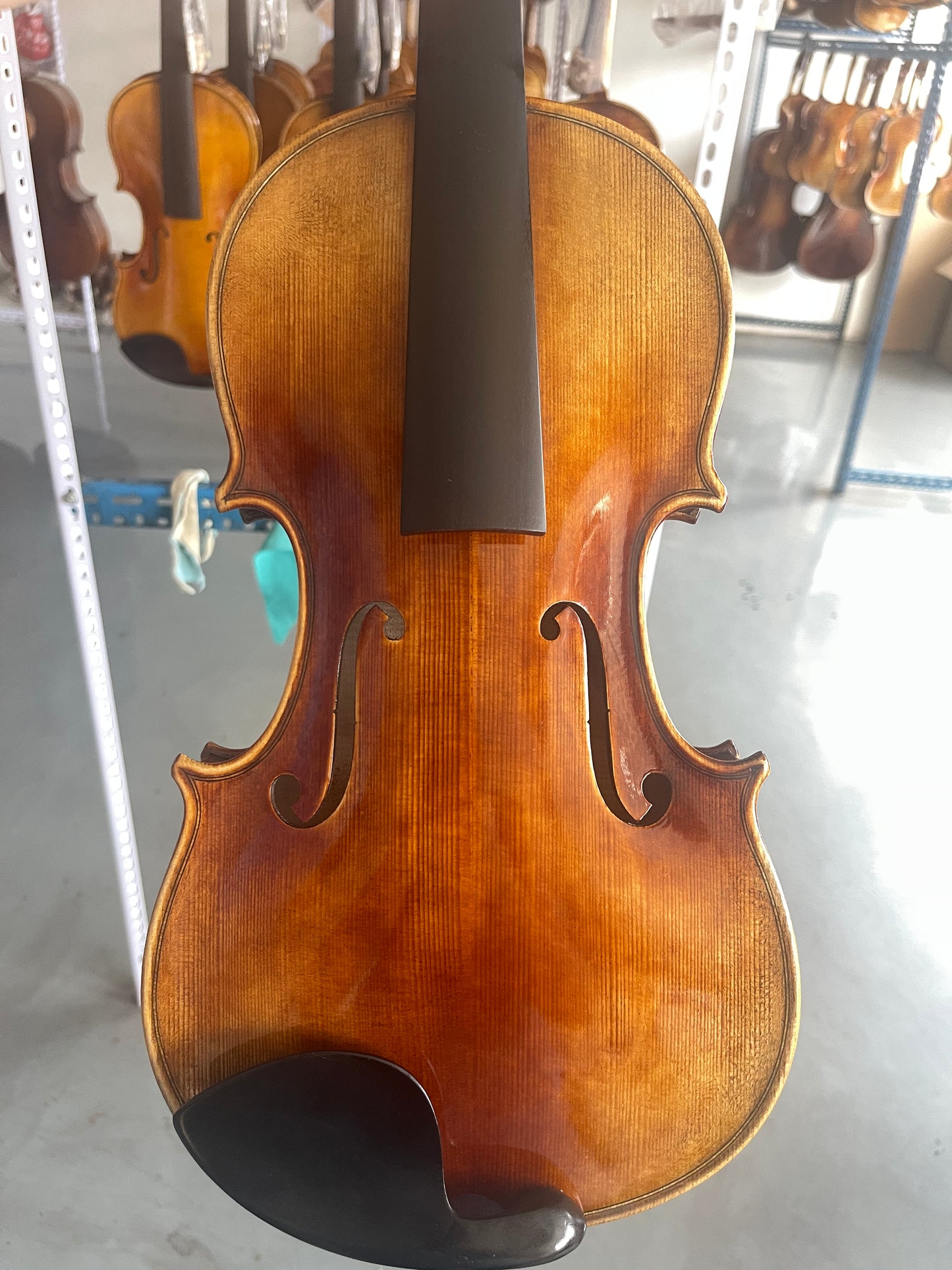 Fine 4/4 hanmade violin solid spruce and maple ready to play strings bridge sweet sound